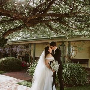 Meet your Posher, Alia